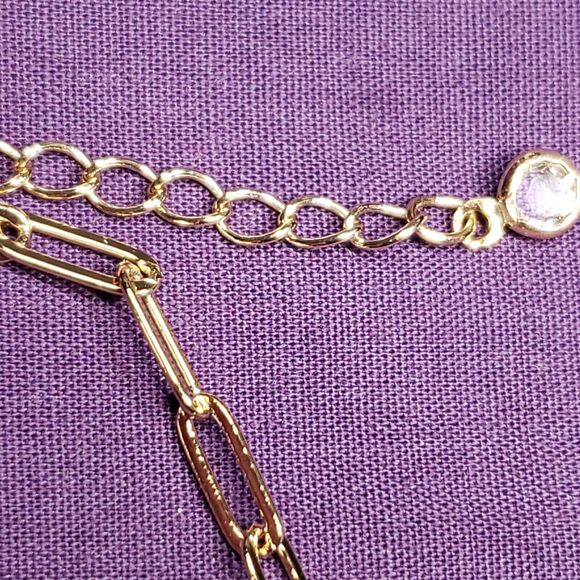 Dainty Gold Tone Paperclip Style Necklace, 16' Collar Length, on card, w/box - Picture 7 of 11